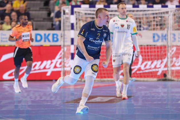 19 04 2026 ,xgox, Handball DHB Pokal Final Füchse Berlin Bergischer HC emspor, v l Noah Beyer Bergischer HC, 2 Jubel, Torjubel, jubelt ueber das Tor, celebrate the goal, celebration Koeln