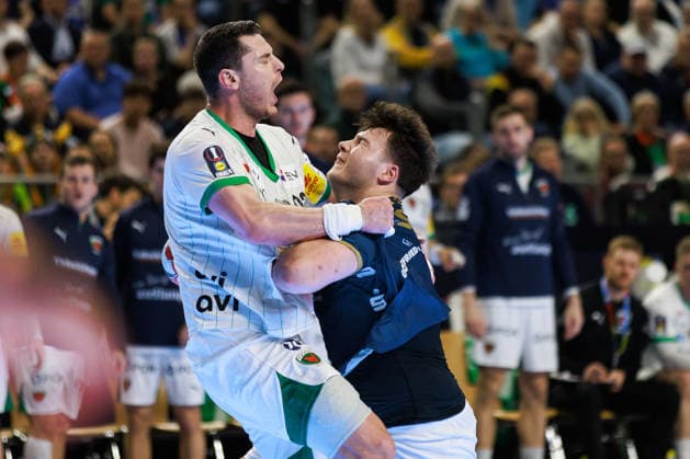 Aron SEESING Bergischer HC 06, 49 in duel against Mijajlo MARSENIC Fuechse Berlin, 93 GER, Fuechse Berlin vs Bergischer HC, Handball, DHB Pokal, LIDL Final4, Final, Season 2025 2026, 19 04 2026, GER, Fuechse Berlin vs Bergischer HC, Handball, DHB Pokal, LIDL Final4, Final, Season 2025 2026, 19 04 2026, Cologne Copyright: xEibnerxPressefoto OliverxSchmidtx EP_OST