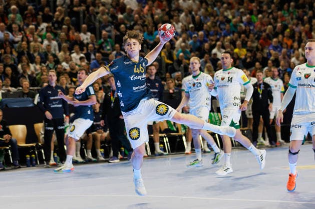 Julian FUCHS Bergischer HC 06, 46 scores a goal, Action, Goal throw GER, Fuechse Berlin vs Bergischer HC, Handball, DHB Pokal, LIDL Final4, Final, Season 2025 2026, 19 04 2026, GER, Fuechse Berlin vs Bergischer HC, Handball, DHB Pokal, LIDL Final4, Final, Season 2025 2026, 19 04 2026, Koeln Copyright: xEibnerxPressefoto OliverxSchmidtx EP_OST