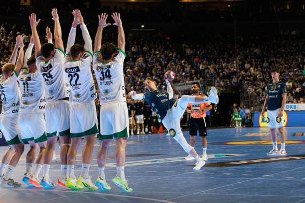 Kim VOSS FELS Bergischer HC 06, 21 scores a goal, action, goal throw GER, Fuechse Berlin vs Bergischer HC, handball, DHB Pokal, LIDL Final4, final, season 2025 2026, 19 04 2026, GER, Fuechse Berlin vs Bergischer HC, handball, DHB Pokal, LIDL Final4, final, season 2025 2026, 19 04 2026, Koeln Copyright: xEibnerxPressefoto OliverxSchmidtx EP_OST
