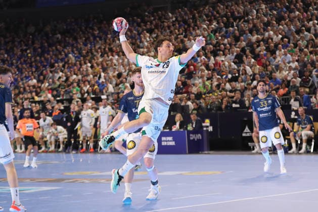 19 04 2026 ,xgox, Handball DHB Pokal Final Füchse Berlin Bergischer HC emspor, v l Lukas Herburger Berlin, 29 throws goal, Torschuetze, erzielt Tor, Treffer, scores the goal Koeln