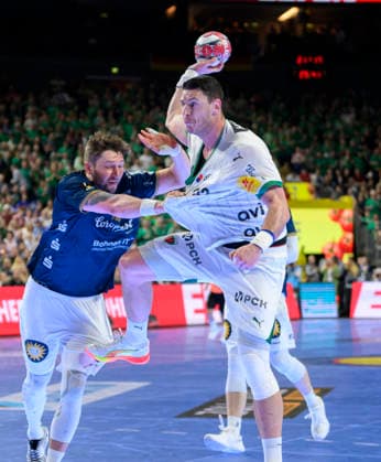 l r Johannes Wasielewski BHC , Mijajlo MARSENIC B duel, action final Füchse Berlin B Bergischer HC BHC , on 19 04 2026 Handball DHB Pokal Final4 2026, from 18 04 19 04 2026 in Cologne Germany Â