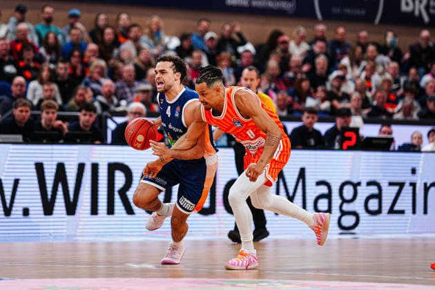 Elias Baggette Rostock Seawolves, 04 , Nelson Weidemann Ratiopahrm Ulm, 00 GER, Rostock Seawolves vs Ratiopharm Ulm, Basketball, Bundesliga, Matchday 30, Season 2025 2026, 19 04 2026 GER, Rostock Seawolves vs Ratiopharm Ulm, Basketball, Bundesliga, Matchday 30, Season 2025 2026, 19 04 2026 Rostock Copyright: xEibner-Pressefoto MarcelxvonxFehrnx EP_MFN