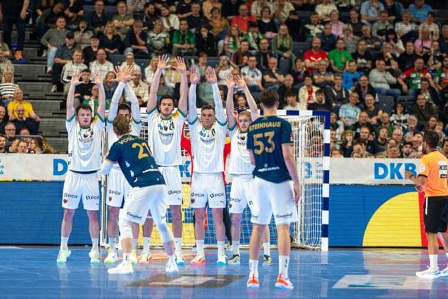 Kim Voss Fels, Backroom Bergischer Handball Club 06 21 , Soeren Steinhaus, Backroom Bergischer Handball Club 06 53 , Bergischer HC Fuechse Berlin, DHB Pokal Maenner, Herren, 6 Spieltag, Finale, Daikin HBL, Lidl Final 4, 19 04 2026 Köln NRW Germany Copyright: xkolbert-press MartinxWdziecznyx