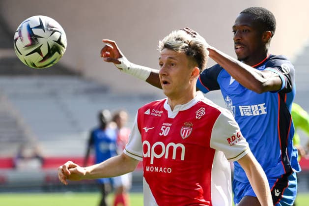 AS Monaco FC v AJ Auxerre - Ligue 1 McDonald s 2025 2026 27 Lamine SY (aja) - 10 Aleksandr GOLOVIN (asm) during the Ligue 1 McDonald s match between AS Monaco FC and AJ Auxerre at Stade Louis II on April 19, 2026 in Monaco, Monaco. Monaco Monaco  Copyright: xFEPx 776348355