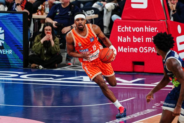 Justin Simon Ratiopahrm Ulm, 15 GER, Rostock Seawolves vs Ratiopharm Ulm, Basketball, Bundesliga, Matchday 30, Season 2025 2026, 19 04 2026 GER, Rostock Seawolves vs Ratiopharm Ulm, Basketball, Bundesliga, Matchday 30, Season 2025 2026, 19 04 2026 Rostock Copyright: xEibner-Pressefoto MarcelxvonxFehrnx EP_MFN
