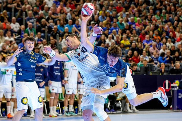 19 04 2026, xsscx, Handball, DHB Pokal Lidl Final4, Final, Füchse Berlin Bergischer HC, Season 2025 2026 Men, Lanxess Arena, Cologne Mijajlo Marsenic Füchse Berlin 93 in duel against Sören Steinhaus Bergischer HC 53 Photo xSandraxScherningxPressefotoKochx North Rhine-Westphalia Germany