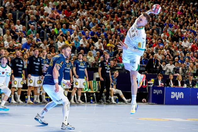19 04 2026, xsscx, Handball, DHB Pokal Lidl Final4, Final, Füchse Berlin Bergischer HC, Season 2025 2026 Men, Lanxess Arena, Cologne Lasse Andersson Füchse Berlin 11 at the throw Photo xSandraxScherningxPressefotoKochx Nordrhein Westfalen Germany