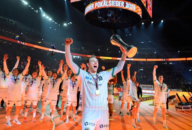 Schlussjubel Mathias GIDSEL (B) mit dem Pokal, im Hintergrund das Team, Finale Füchse Berlin (B) - Bergischer HC (BHC), am 19.04.2026. Handball DHB Pokal Final4 2026, vom 18.04 - 19.04.2026 in Koeln Deutschland. Â *** Final cheer Mathias GIDSEL B with the cup, in the background the team, final Füchse Berlin B Bergischer HC BHC , on 19 04 2026 Handball DHB Pokal Final4 2026, from 18 04 19 04 2026 in Cologne Germany Â