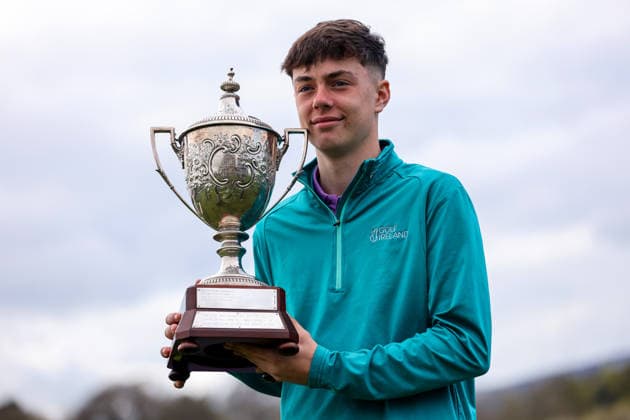 REPRO FREE *PRESS RELEASE NO REPRODUCTION FEE* EDITORIAL USE ONLY Flogas Irish Boys Amateur Open Championship, Malone Golf Club, Belfast 19 4 2026 Luke Furlong celebrates with the Irish Boys Amateur Open Championship Trophy Luke Furlong celebrates with the Irish Boys Amateur Open Championship Trophy 19 4 2026  Copyright: x INPHO RyanxByrnex RB2_1278