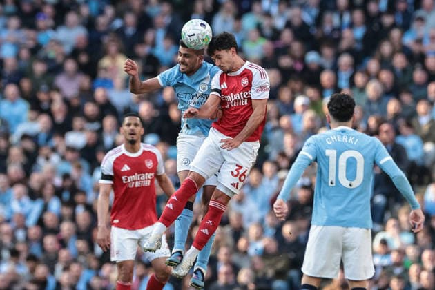 Premier League: Manchester City v Arsenal Rodrigo of Manchester City and Martin Zubimendi of Arsenal battle for the ball during the Premier League match Manchester City vs Arsenal at Etihad Stadium, Manchester, United Kingdom on 19 April 2026 (Photo by Mark Cosgrove News Images) Manchester Etihad Stadium Greater Manchester United, ManU Kingdom Copyright: xMarkxCosgrove NewsxImagesx