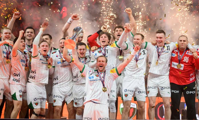 Siegerehrung, Jubel Team Füchse Berlin mit dem DHB Pokal den Max DARJ (B) hält, Mannschaft, Finale Füchse Berlin (B) - Bergischer HC (BHC), am 19.04.2026. Handball DHB Pokal Final4 2026, vom 18.04 - 19.04.2026 in Koeln Deutschland. Â *** Award ceremony, cheering team Füchse Berlin with the DHB Cup held by Max DARJ B, team, final Füchse Berlin B Bergischer HC BHC , on 19 04 2026 Handball DHB Cup Final4 2026, from 18 04 19 04 2026 in Cologne Germany Â