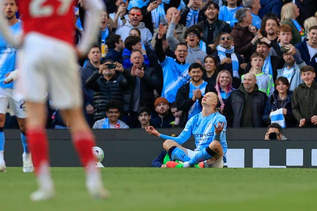 Manchester City v Arsenal, Premier League GOAL. Erling Haaland (9) of Manchester City celebrates scoring to make it 2-1 during the Premier League match between Manchester City and Arsenal at the Etihad Stadium, Manchester, UK on 19 April 2026. Manchester Etihad Stadium Manchester UK Editorial use only DataCo restrictions apply See www.football-dataco.com , Copyright: xConorxMolloyx PSI-24102-0058