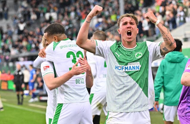 19 04 2026 Soccer Season 2025 2026 2 Soccer Bundesliga 30 Matchday SpVgg Greuther Fürth Kleeblatt SV Darmstadt 98 Lilien Sportfoto Zink MeZi xmexzix DFL regulations prohibit any use of photographs as image sequences and or quasi video only for editorial use Felix Klaus 30, SpVgg Greuther Fürth Jubel Freude ballt Faust Fäuste