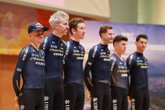 TOUR DES ALPES 2026 - UCI Cycling Race Tour of the Alps Pierre Teyssot MAXPPP ; TOUR DES ALPES 2026 - UCI Cycling Race Tour of the Alps. Innsbruck, Austria on April 19, 2026. Teams presentation of the 49th edition which will take place from 20 till 24 April 2026. Left, Tom PIDCOCK (GBR) and Team mates Pierre Teyssot Maxppp Innsbruck Tyrol Austria  Copyright: xMAXPPPxPierrexTeyssotx TEY60105 TEY60105