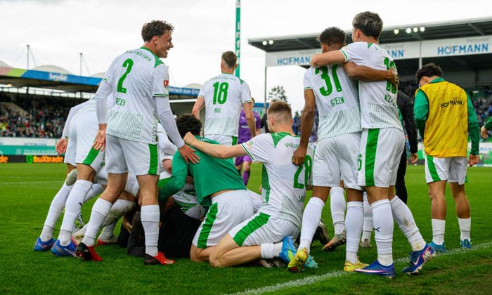 19 04 2026 Soccer Season 2025 2026 2 Soccer Bundesliga 30 Matchday SpVgg Greuther Fürth Kleeblatt SV Darmstadt 98 Lilien Sportfoto Zink xwoxzix DFL regulations prohibit any use of photographs as image sequences and or quasi video only for editorial use Torjubel Jubel Freude nach Treffer Tor Torschuß zum 3 2 durch Noel Futkeu 9, SpVgg Greuther Fürth
