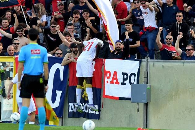 0Sayuki Jeff Ekhator (Genoa) celebrates during Pisa SC vs Genoa CFC, Italian soccer Serie A match in Pisa, Italy, April 19 2026  Copyright: xGabrielexMasotti IPAxSportx xipa-agency.netx xx IPA_74082169 IPA_Agency_IPA74082169