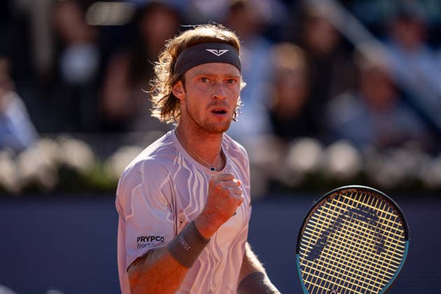ATP, Tennis Herren 500 - Final of Barcelona Open Banc Sabadell in Barcelona, Spain, 19, April, 2026. Final of Barcelona Open Banc Sabadell match between Andrey Rublev (RUS) and Arthur Fils (FRA) in Reial Club de Tennis Barcelona, Barcelona, Spain, on April 19, 2026. Andrey Rublev (RUS) reacts. Barcelona Reial Club de Tennis Barcelona Barcelona Spain