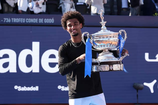 April 19, 2026, Barcelona, Barcelona, Spain: Arthur Fils of France celebrates with the championship trophy during the Final tennis match of the Barcelona Open Banc Sabadell - Conde Godo 2026 Day 9 at Real Club de Tenis Barcelona on April 19, 2026 in Barcelona, Spain. Barcelona Open Banc Sabadell - Conde Godo 2026 Day 9  - ZUMAa181 20260419_zaa_a181_108 Copyright: xJavierxBorregox