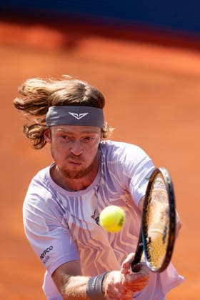 ATP, Tennis Herren 500 - Final of Barcelona Open Banc Sabadell in Barcelona, Spain, 19, April, 2026. Final of Barcelona Open Banc Sabadell match between Andrey Rublev (RUS) and Arthur Fils (FRA) in Reial Club de Tennis Barcelona, Barcelona, Spain, on April 19, 2026. Andrey Rublev (RUS) action. Barcelona Reial Club de Tennis Barcelona Barcelona Spain