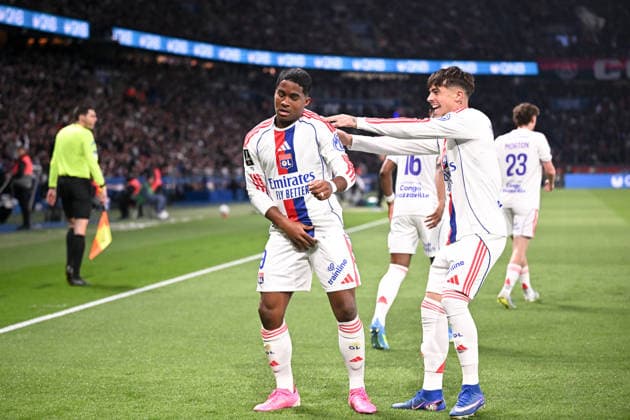 Paris Saint-Germain FC v Olympique Lyonnais - Ligue 1 McDonald s 17 Afonso MOREIRA (ol) - 09 ENDRICK Felipe Moreira de Sousa (ol) during the Ligue 1 McDonald s match between Paris Saint-Germain FC and Olympique Lyonnais at Parc des Princes on April 19, 2026 in Paris, France. (Photo Anthony Bibard FEP Icon Paris France  Copyright: xFEPx 776348360