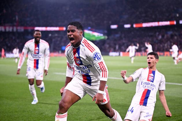 Paris Saint-Germain FC v Olympique Lyonnais - Ligue 1 McDonald s 09 ENDRICK Felipe Moreira de Sousa (ol) during the Ligue 1 McDonald s match between Paris Saint-Germain FC and Olympique Lyonnais at Parc des Princes on April 19, 2026 in Paris, France. (Photo Anthony Bibard FEP Icon Paris France  Copyright: xFEPx 776348360