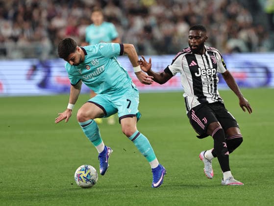 Juventus FC v Bologna FC 1909 - Serie A Riccardo Orsolini participates in the Serie A 2025-2026 match between Juventus and Bologna in Torino, Italy, on April 19, 2026. Torino Italy  Copyright: xLorisxRosellix originalFilename:roselli-juventus260419_np4WH.jpg
