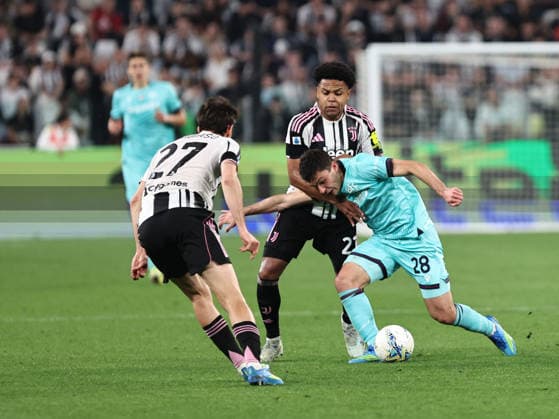 Juventus FC v Bologna FC 1909 - Serie A Nicolo Cambiaghi participates in the Serie A 2025-2026 match between Juventus and Bologna in Torino, Italy, on April 19, 2026. Torino Italy  Copyright: xLorisxRosellix originalFilename:roselli-juventus260419_npH2P.jpg