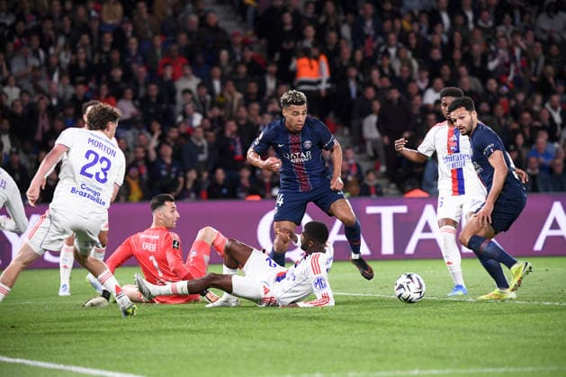Paris Saint-Germain FC v Olympique Lyonnais - Ligue 1 McDonald s 01 Dominik GREIF (ol) - 14 Desire DOUE (psg) - 09 Goncalo MATIAS RAMOS (psg) during the Ligue 1 McDonald s match between Paris Saint-Germain FC and Olympique Lyonnais at Parc des Princes on April 19, 2026 in Paris, France. Paris France  Copyright: xFEPx 776348360