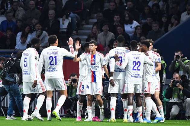 FOOTBALL : Paris Saint Germain vs Olympique Lyonnais - Ligue 1 - JournÃ e 30 - 19 04 2026 Joie des joueurs de l™OL aprÃ s le but de Endrick (OL) ParisFrance  Copyright: xBaptistexAutissierx