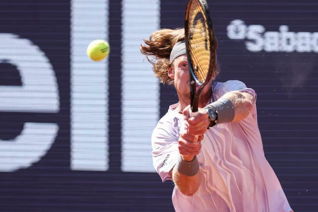 April 19, 2026, Barcelona, Barcelona, Spain: Andrey Rublev of Russia in action against Arthur Fils of France during the Final tennis match of the Barcelona Open Banc Sabadell - Conde Godo 2026 Day 9 at Real Club de Tenis Barcelona on April 19, 2026 in Barcelona, Spain. Barcelona Spain - ZUMAa181 20260419_zaa_a181_152 Copyright: xJavierxBorregox