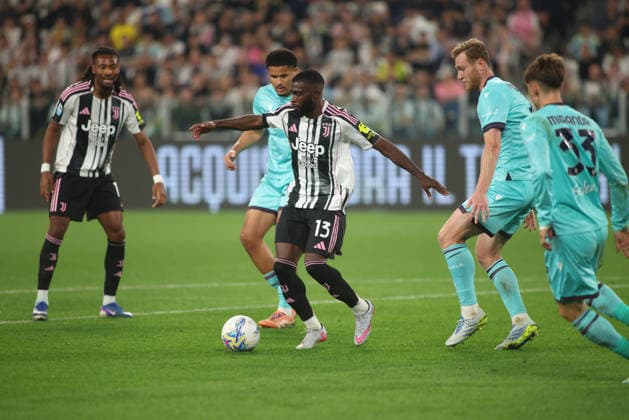 Jeremie Boga of Juventus FC during the Italian Serie A, football match between Juventus FC and Bologna FC on 19 April 2026, at Allianz Stadium Turin, Italy. Photo Nderim Kaceli  Copyright: xNderimxKaceli IPAxSportx xipa-agency.netx xx IPA_74087959 IPA_Agency_IPA74087959