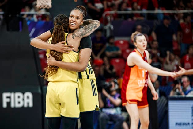 ESP Galatasaray Cagdas Faktoring v Fenerbahce Opet Final game Euroleague Women Final Six 2026 Gabby Williams and Teaira McCowan during the Euroleague Women final game between Galatasaray Cagdas Faktoring and Fenerbahce Opet played at Principe Felipe Arena on April 19, 2026 in Zaragoza, Spain Zaragoza Spain Basketball Copyright: xDanielxMarzo AgenciaxLOFx