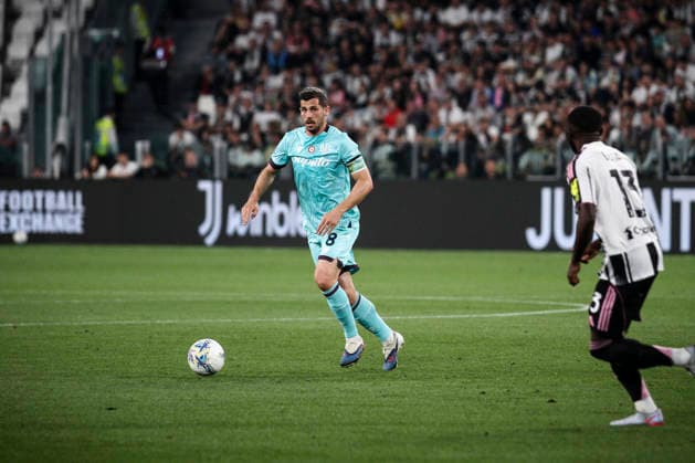 Juventus FC v Bologna FC 1909 - Serie A Bologna midfielder Remo Freuler (8) is in action during the Serie A football match number 33 between Juventus and Bologna at the Allianz Stadium in Turin, Piedmont, Italy, on April 19, 2026. Turin Italy  Copyright: xMatteoxBottanellix originalFilename:bottanelli-juventus260419_npQsZ.jpg