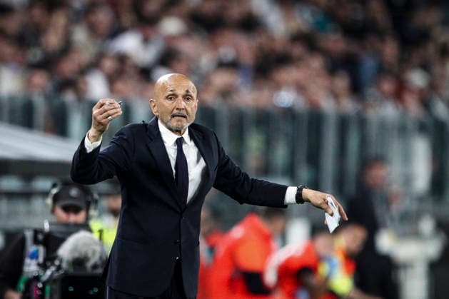 Juventus FC v Bologna FC 1909 - Serie A Juventus coach Luciano Spalletti gestures during the Serie A football match between Juventus and Bologna at the Allianz Stadium in Turin, Piedmont, Italy, on April 19, 2026. Turin Italy  Copyright: xMatteoxBottanellix originalFilename:bottanelli-juventus260419_npwGB.jpg
