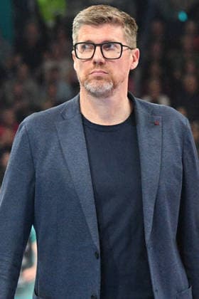 Stefan Hübner Coach SVG Lüneburg Portrait, Portrait, 19 04 2026, Düren Germany , Volleyball, 1 Bundesliga Men, Semi-final Playoff, SWD Powervolleys Düren SVG Lüneburg xmhx