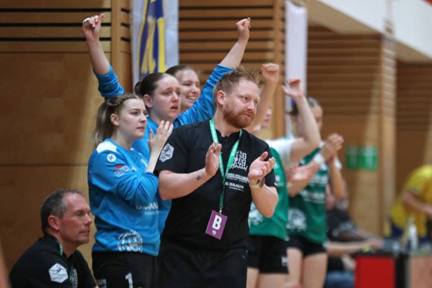 Handball, 2 Alsco HBF HC Leipzig SG 09 Kirchhof 19 04 2026 Coach Christian Denk SG 09 Kirchhof 2 Alsco Handball Bundesliga Women, HBF, Season 2025 2026, 24 Matchday HC Leipzig vs SG 09 Kirchhof on 19 04 2026 at Sporthalle Brüderstraße Leipzig Copyright: xBEAUTIFULxSPORTS JanxKaeferx