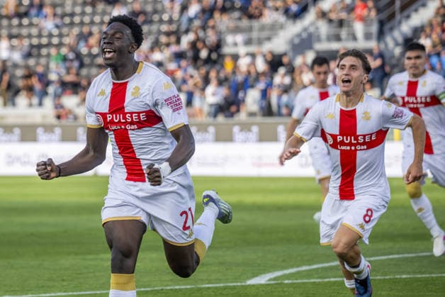 JEFF EKHATOR S CELEBRATION AFTER GENOA S FIRST GOAL during Pisa SC vs Genoa CFC, Italian soccer Serie A match in Pisa, Italy, April 19 2026  Copyright: xJacopoxCane IPAxSportx xipa-agency.netx xx IPA_74088813 IPA_Agency_IPA74088813