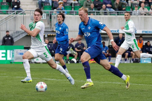 19 04 2026, xgrfx, Soccer 2 Bundesliga, SpVgg Greuther Fuerth SV Darmstadt 98 v l Reno Münz Greuther Fürth , Isac Lidberg SV Darmstadt DFL DFB REGULATIONS PROHIBIT ANY USE OF PHOTOGRAPHS as IMAGE SEQUENCES and or QUASI VIDEO Fuerth
