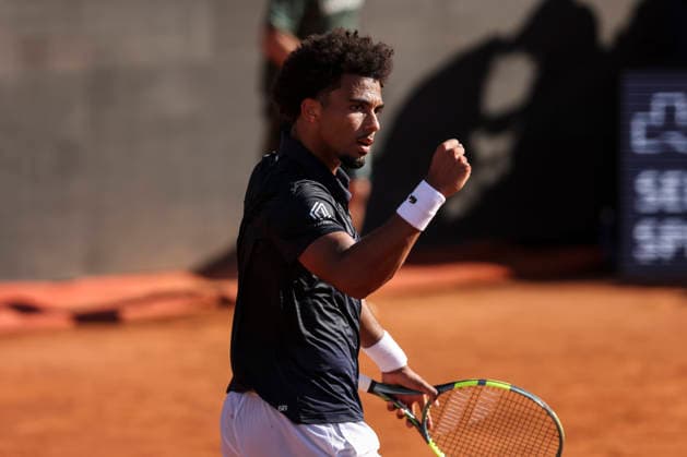 April 19, 2026, Barcelona, Barcelona, Spain: Arthur Fils of France in action against Andrey Rublev of Russia during the Final tennis match of the Barcelona Open Banc Sabadell - Conde Godo 2026 Day 9 at Real Club de Tenis Barcelona on April 19, 2026 in Barcelona, Spain. Barcelona Open Banc Sabadell - Conde Godo 2026 Day 9  - ZUMAa181 20260419_zaa_a181_149 Copyright: xJavierxBorregox