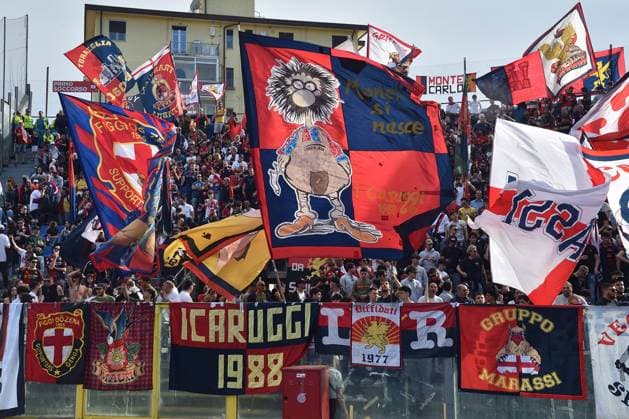 Fans of Genoa during Pisa SC vs Genoa CFC, Italian soccer Serie A match in Pisa, Italy, April 19 2026  Copyright: xGabrielexMasotti IPAxSportx xipa-agency.netx xx IPA_74090187 IPA_Agency_IPA74090187