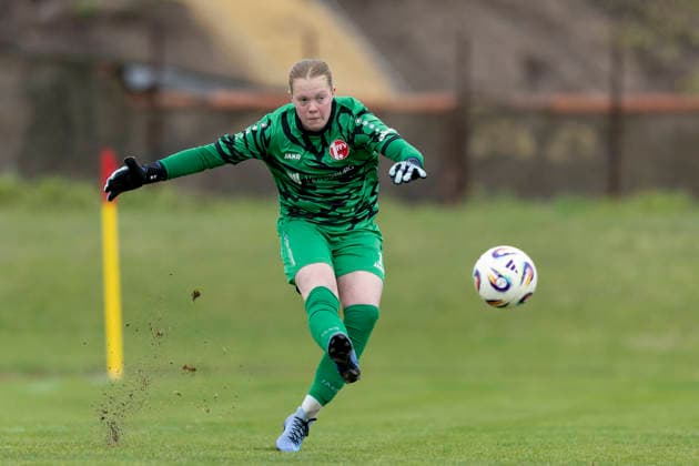 Regionalliga Nordost Frauen 1 FFV Erfurt vs 1 FFC Fortuna Dresden Erfurt 19 04 2026 Anne Büchner 1 1 FFV Erfurt Regionalliga Nordost Frauen 1 FFV Erfurt vs 1 FFC Fortuna Dresden Sportforum Johannesplatz Erfurt 19 04 2026 Copyright: xBEAUTIFULxSPORTS Duehringx