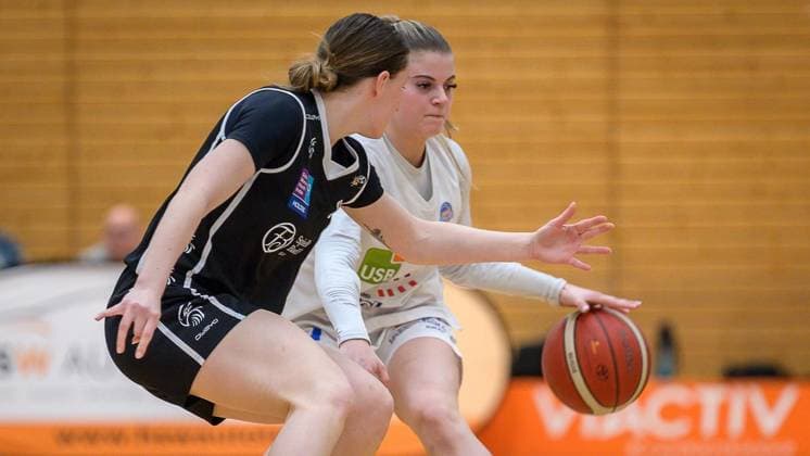 Bochum VfL VIACTIV AstroLadies Bochum Falcons Bad Homburg FOR EDITORIAL PURPOSES ONLY p In the game VfL VIACTIV AstroLadies Bochum white against Falcons Bad Homburg black on Sunday, April 19, 2026, in the Rundsporthalle in Bochum Bochum Copyright UwexErnst Copyright: UwexErnst doc85horvxzqf46t0p01in6 ,EDITORIAL USE ONLY Copyright: UwexErnst
