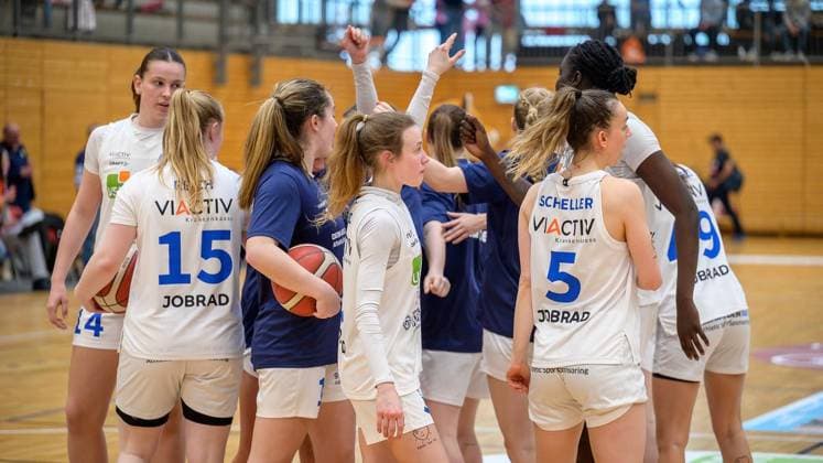 Bochum VfL VIACTIV AstroLadies Bochum Falcons Bad Homburg FOR EDITORIAL PURPOSES ONLY p In the game VfL VIACTIV AstroLadies Bochum white against Falcons Bad Homburg black on Sunday, April 19, 2026, in the Rundsporthalle in Bochum Bochum Copyright UwexErnst Copyright: UwexErnst doc85horvyendy1fyu02xdi ,EDITORIAL USE ONLY Copyright: UwexErnst
