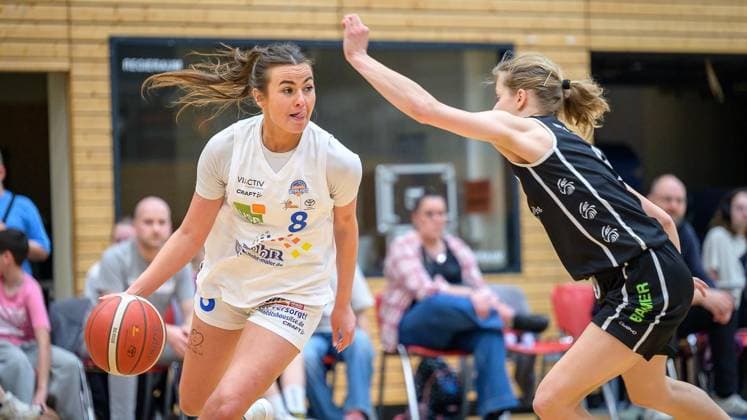 Bochum VfL VIACTIV AstroLadies Bochum Falcons Bad Homburg FOR EDITORIAL PURPOSES ONLY p Lotta Morsbach 8, VfL VIACTIV AstroLadies Bochum in the match VfL VIACTIV AstroLadies Bochum white against Falcons Bad Homburg black on Sunday, April 19, 2026, at the Rundsporthalle in Bochum Bochum Copyright UwexErnst Copyright: UwexErnst doc85horxvb2ah14q372tpv ,EDITORIAL USE ONLY Copyright: UwexErnst