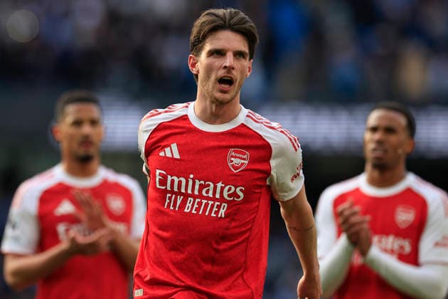 Manchester City v Arsenal, Premier League Declan Rice (41) of Arsenal at the end of the Premier League match between Manchester City and Arsenal at the Etihad Stadium, Manchester, UK on 19 April 2026. Manchester Etihad Stadium Manchester UK Editorial use only DataCo restrictions apply See www.football-dataco.com , Copyright: xConorxMolloyx PSI-24102-0222