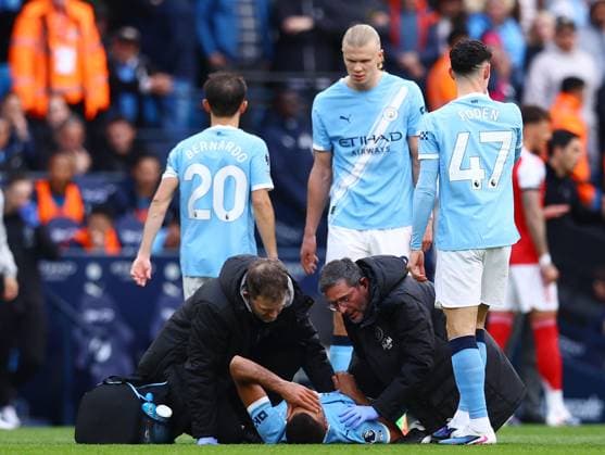 Rodri of Manchester City feels the pain from an injury Manchester City v Arsenal, Premier League, Football, Etihad Stadium, Manchester, UK - 19 Apr 2026Manchester Etihad Stadium United Kingdom EDITORIAL USE ONLY No use with unauthorised audio, video, data, fixture lists, club league logos or live services. Online in-match use limited to 120 images, no video emulation. No use in betting, games or single club league player publications. Copyright: xMattxWest Shutterstockx 16836204cr