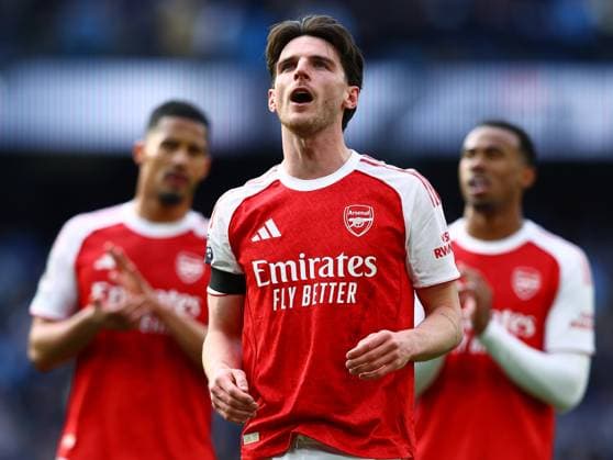 Declan Rice of Arsenal at the end of the match Manchester City v Arsenal, Premier League, Football, Etihad Stadium, Manchester, UK - 19 Apr 2026Manchester Etihad Stadium United Kingdom EDITORIAL USE ONLY No use with unauthorised audio, video, data, fixture lists, club league logos or live services. Online in-match use limited to 120 images, no video emulation. No use in betting, games or single club league player publications. Copyright: xMattxWest Shutterstockx 16836204ct