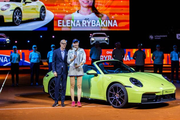 19 04 26 Porsche Tennis Grand Prix Stuttgart Germany, Stuttgart, 19 04 2026, Tennis, Porsche Tennis Grand Prix Stuttgart f l Michael Leiters CEO Porsche , Elena Rybakina Kazakhstan