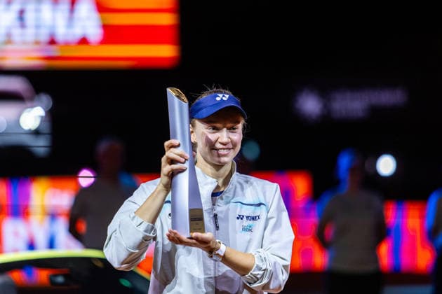 19 04 26 Porsche Tennis Grand Prix Stuttgart Germany, Stuttgart, 19 04 2026, Tennis, Porsche Tennis Grand Prix Stuttgart Elena Rybakina Kazakhstan, cheering, with trophy